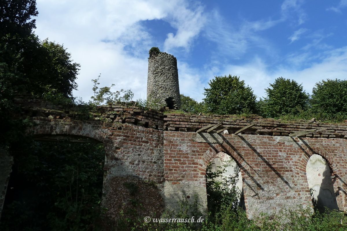 Round Tower and the remains of the O'Neill summer house