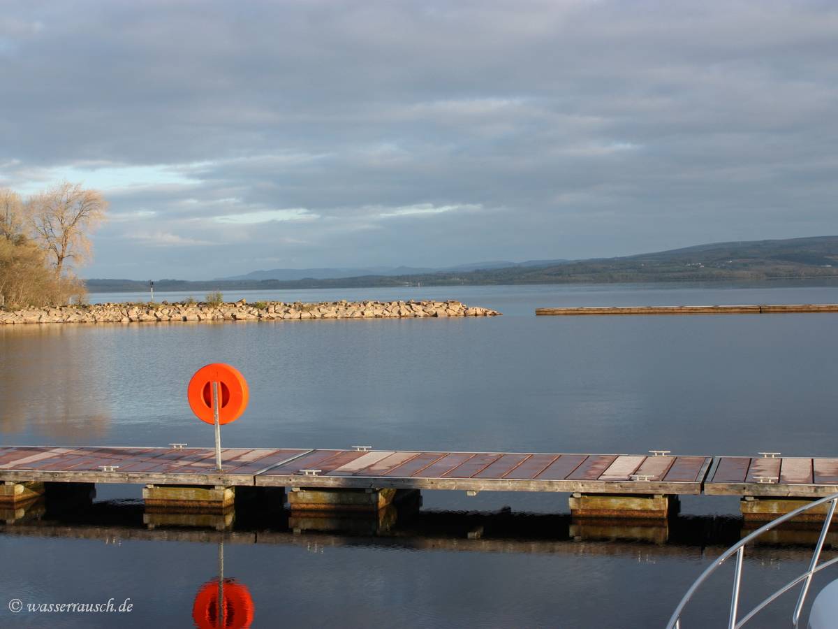 Ice on the jetty at Cleighran More