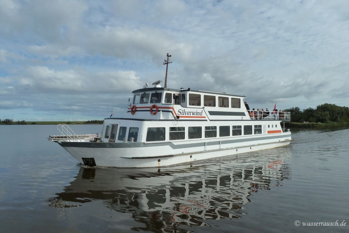 Trip boat Lauwersmeer